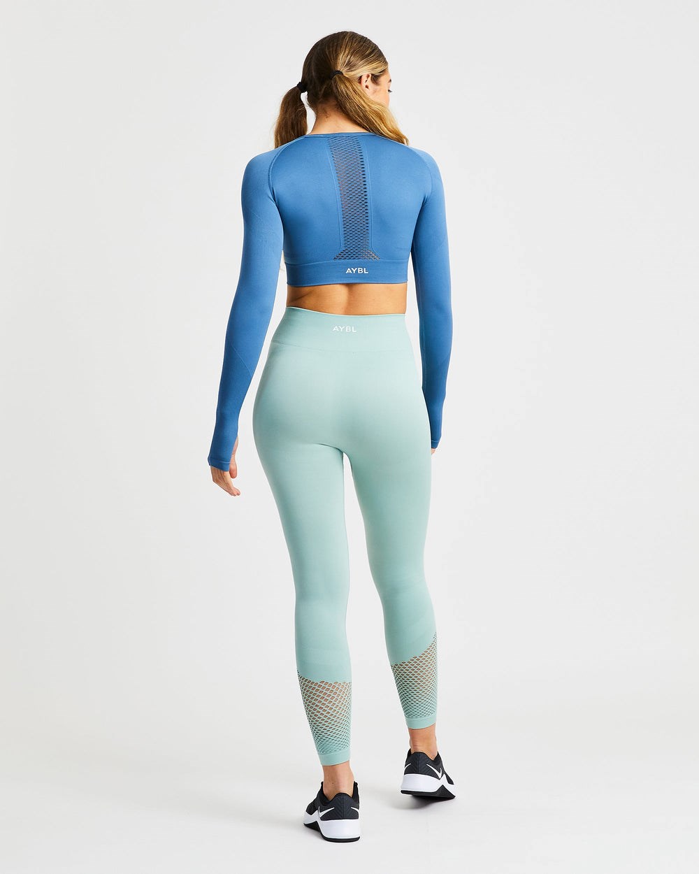 AYBL Reform Seamless Long Sleeve Crop Top Blau | 956-CZXSTG