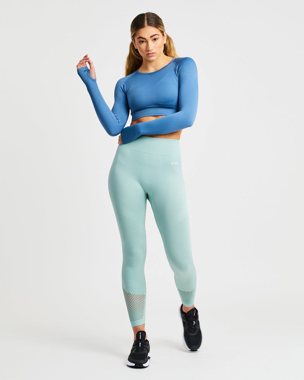 AYBL Reform Seamless Long Sleeve Crop Top Blau | 956-CZXSTG