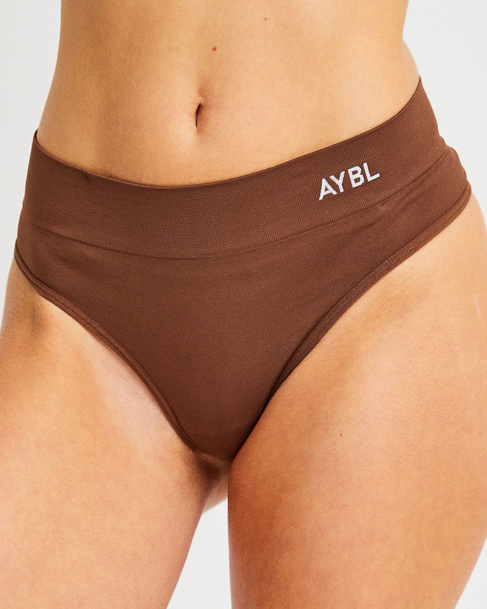 AYBL Seamless High Rise Tanga Braun | 037-YSHZOL