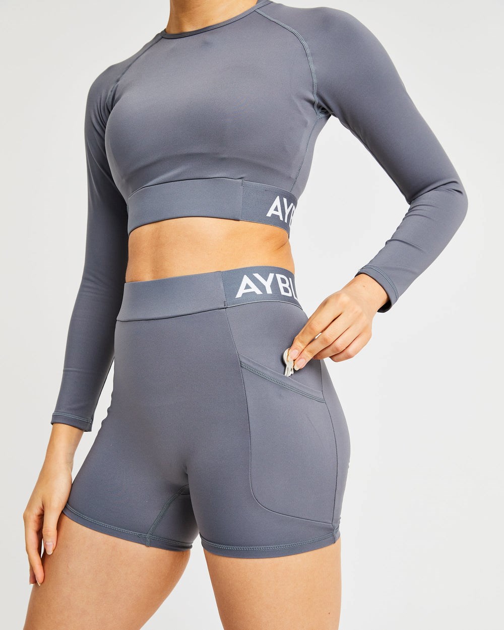 AYBL Sport Long Sleeve Crop Top Grau | 126-LUIFNZ