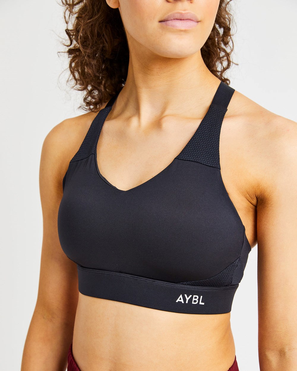 AYBL Sportive Open Back Sports Bra Schwarz | 982-KYFUNQ