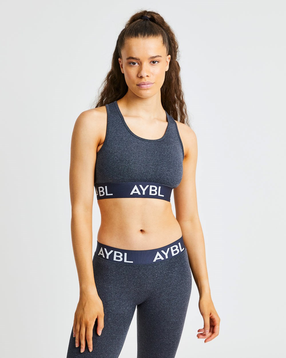 AYBL Staple Seamless Sports Bra Schwarz | 749-SLWIAU